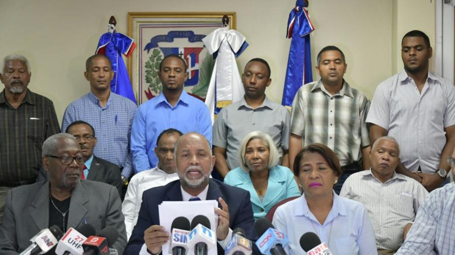 ADP dice Navarro les “declara la guerra” con designación de directores regionales  