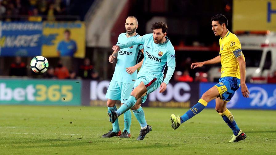 El Barcelona tropieza en Las Palmas y aprieta la Liga