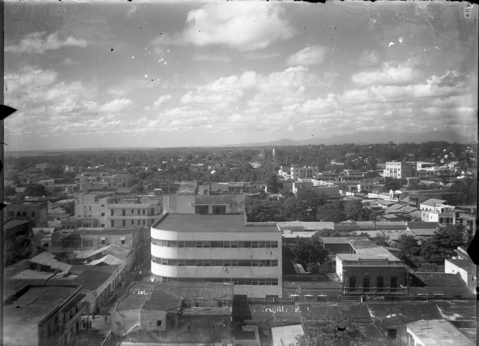 En esta foto se puede ver el edifcio Copello y a la izquierda donde se construiría el CHM.