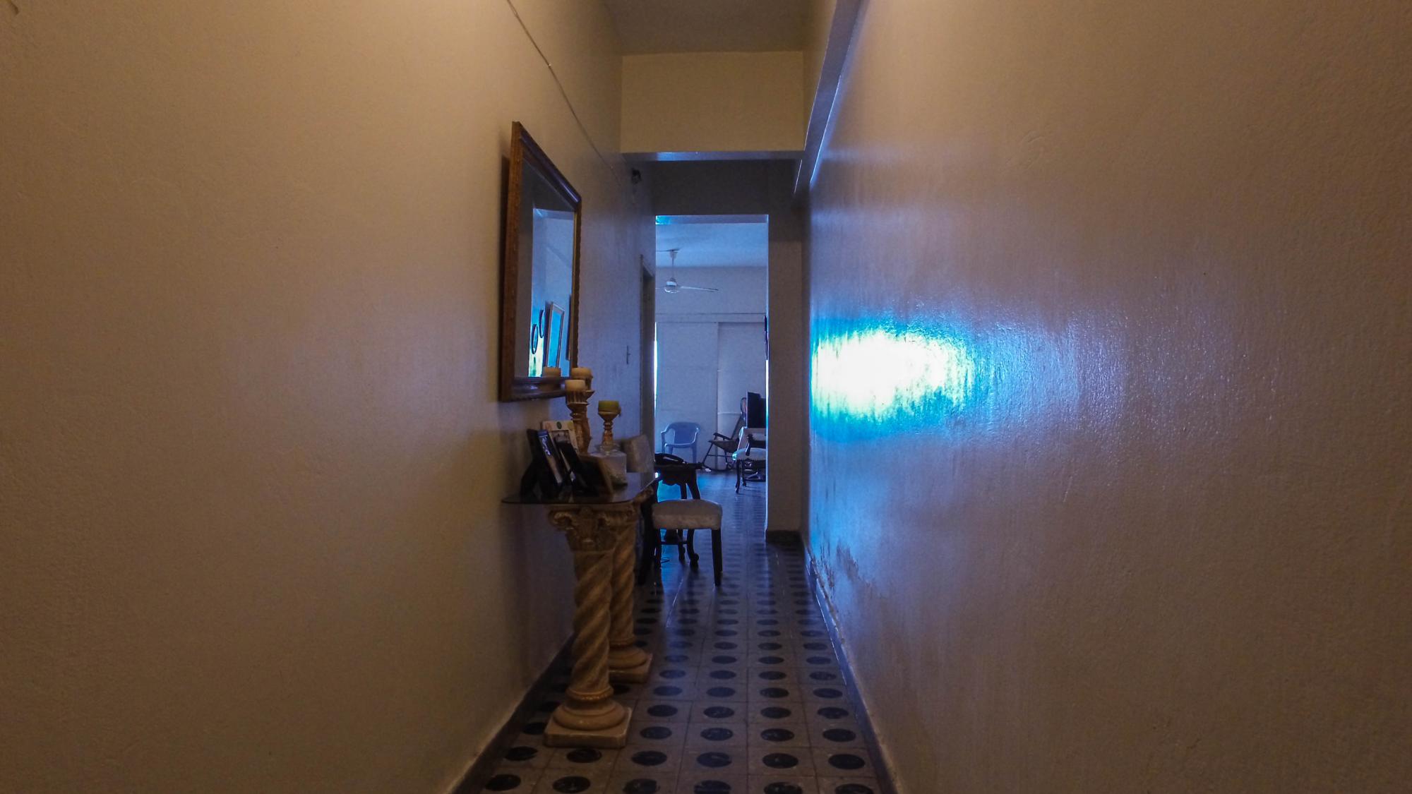 Pasillo de uno de los apartamentos.