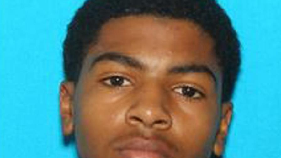 Muertos en el tiroteo en una universidad de EE.UU. son los padres de sospechoso