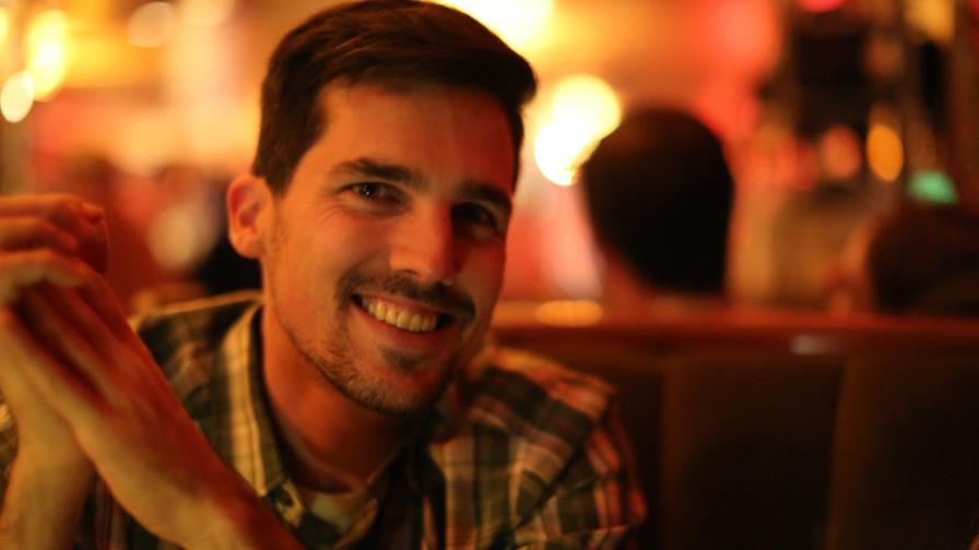 Pablo Maurette: el profesor que llevó el infierno, el purgatorio y el paraíso... al Twitter Pablo Maurette: el profesor que llevó el infierno, el purgatorio y el paraíso... al Twitter