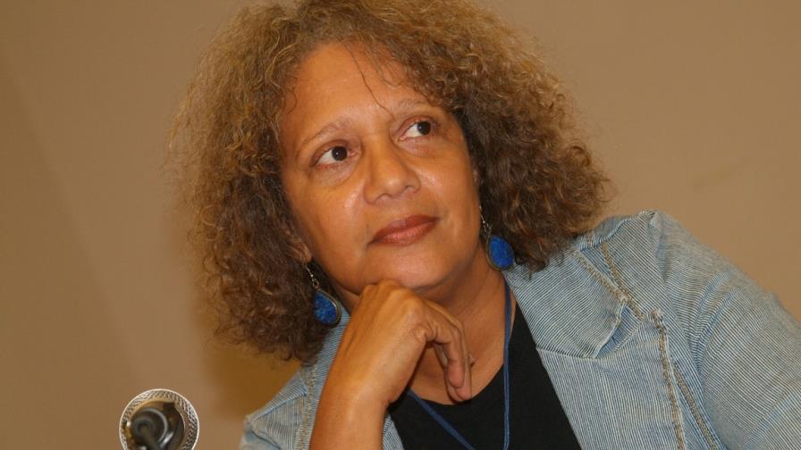 Maritza Álvarez, la vida sobre el papel