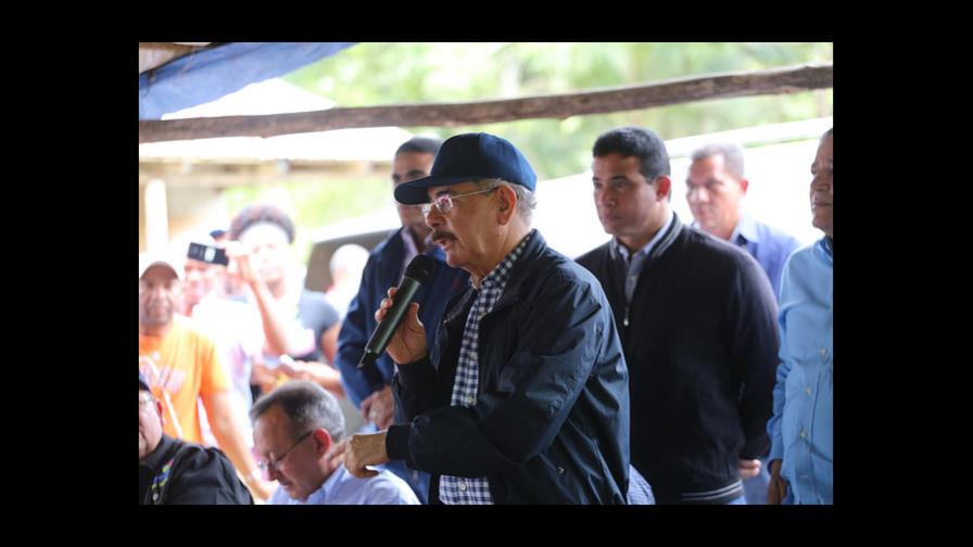 Danilo Medina ofrece apoyo a productores de especias de La Cuaba, Pedro Brand Danilo Medina ofrece apoyo a productores de especias de La Cuaba, Pedro Brand