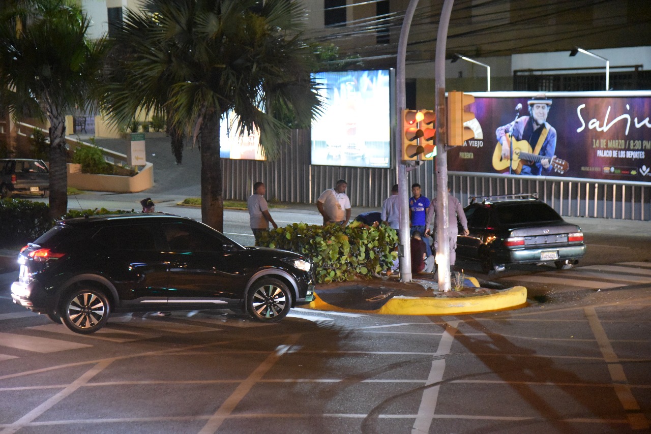 Yipeta que supuestamente se pasó en rojo.