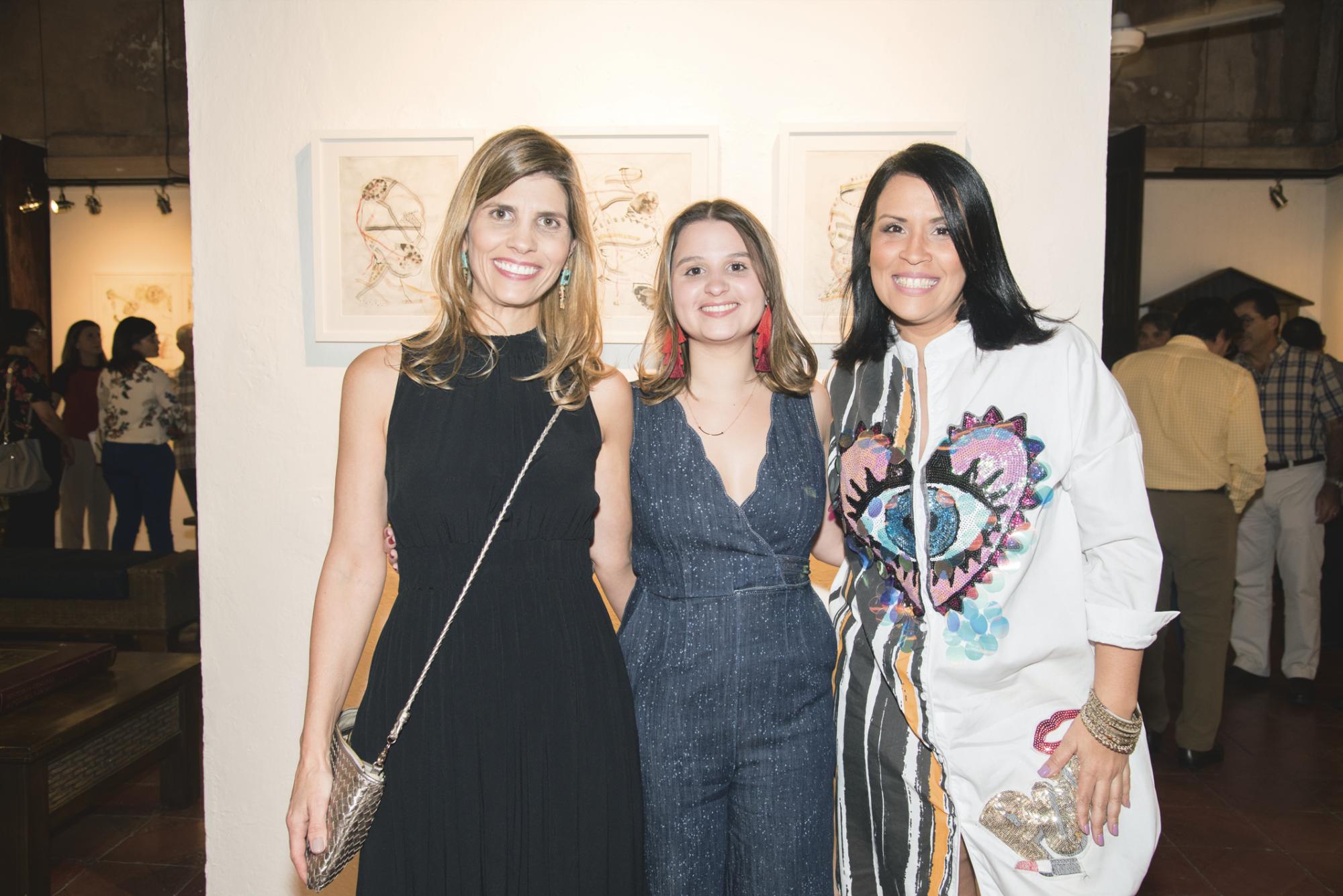 Ana María Ramos, Ana Sofía Batlle y Angelle Ginebra.