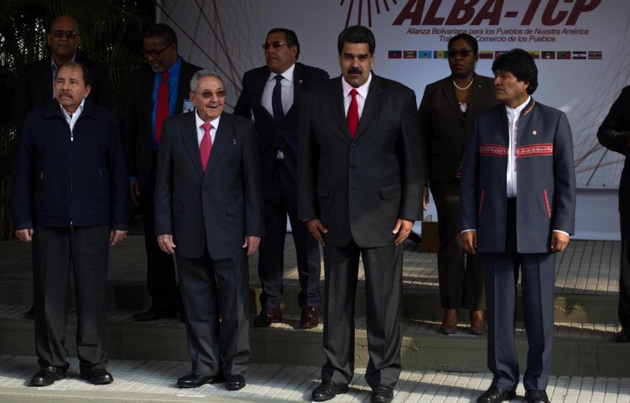 Castro, Morales y Ortega en Caracas para participar en cumbre del ALBA