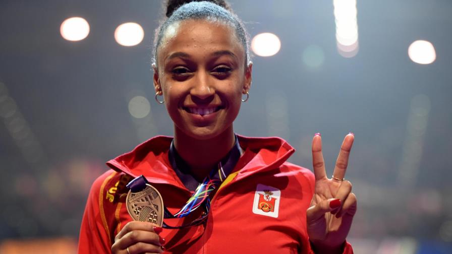 La saltadora Ana Peleteiro le da el crédito de su éxito a Iván Pedroso