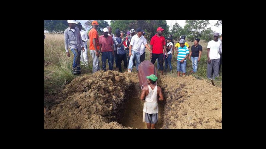 Ministerio Público buscará solución a terrenos donde sepultan cadáveres en Los Alcarrizos