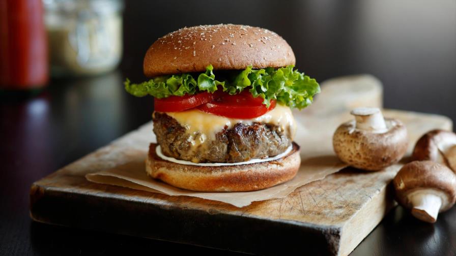 Hamburguesas con setas revolucionan el mercado y conservan el medio ambiente Hamburguesas con setas revolucionan el mercado y conservan el medio ambiente