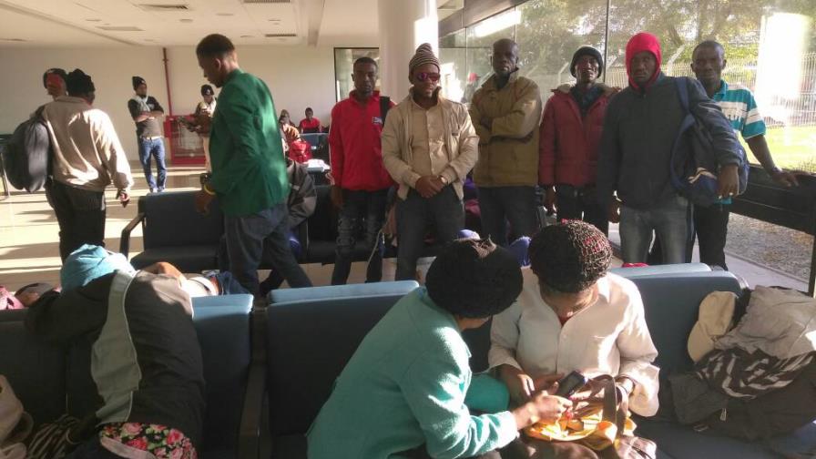 Prohíben entrada a Chile a 239 haitianos que portaban documentación falsa