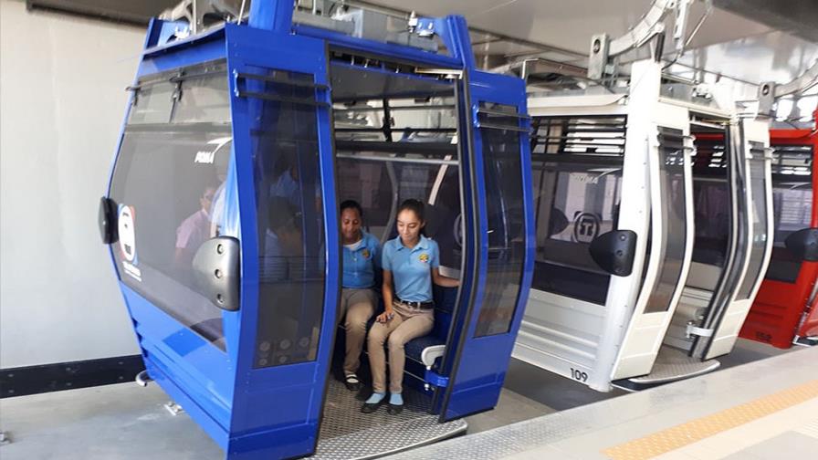 Cientos de personas asisten a visitas guiadas al Teleférico de Santo Domingo