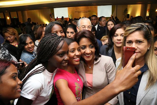 Primera Dama exhorta a la mujer dominicana a continuar luchando por la igualdad social