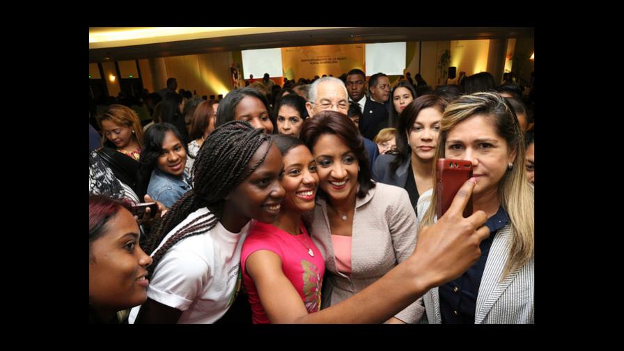 Primera Dama exhorta a la mujer dominicana a continuar luchando por la igualdad social Primera Dama exhorta a la mujer dominicana a continuar luchando por la igualdad social