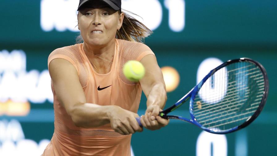 Naomi Osaka elemina María Sharapova en la 1ra ronda de Indian Wells Naomi Osaka elemina María Sharapova en la 1ra ronda de Indian Wells