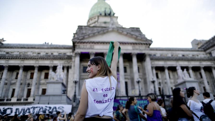 Mujeres latinoamericanas toman calles contra inequidad y violencia
