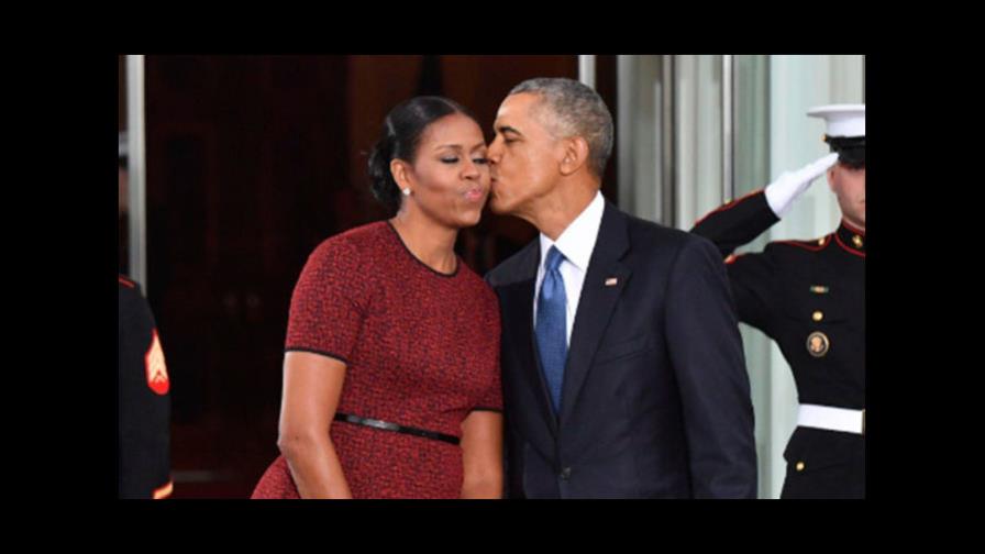 Barack y Michelle Obama negocian producir programas para Netflix, según NYT