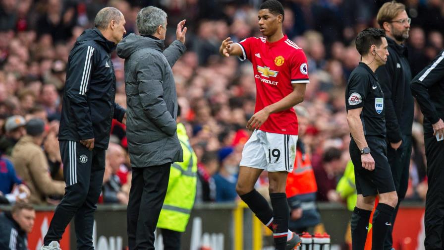 Mánchester United tiró de solidez para derrotar al Liverpool