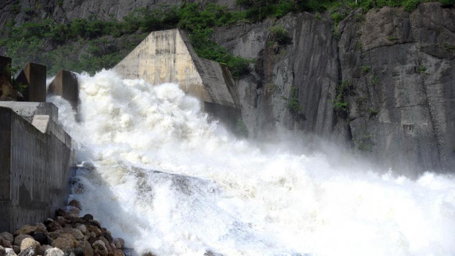 El municipio al que pertenece la presa de Tavera no tiene agua desde hace un mes