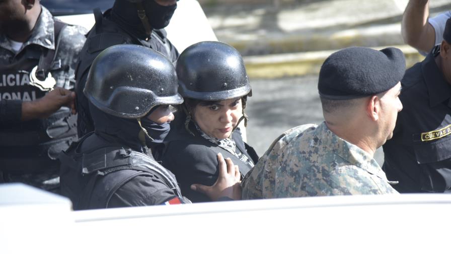 Reenvían conocimiento medida de coerción contra Henry Martínez, implicado caso Emely Peguero Reenvían conocimiento medida de coerción contra Henry Martínez, implicado caso Emely Peguero