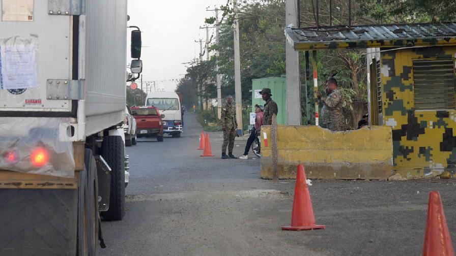 Refuerzan con militares y policías provincia de Pedernales