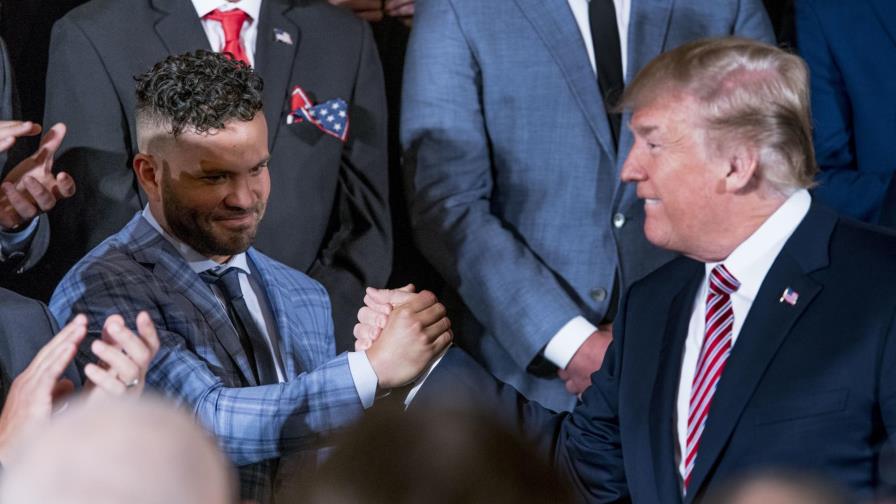 El extraño encuentro entre Trump y Altuve marca la recepción de los Astros