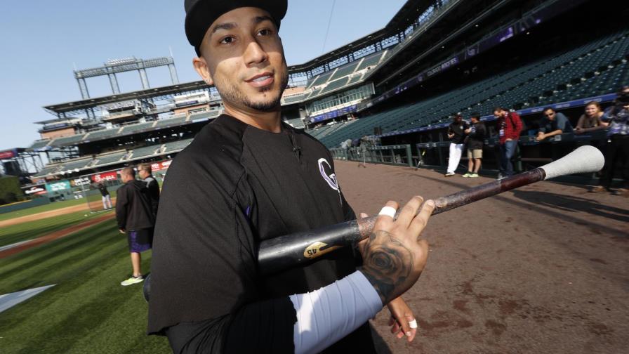 Carlos González y los Rockies concretan pacto de 5 millones de dólares y un año