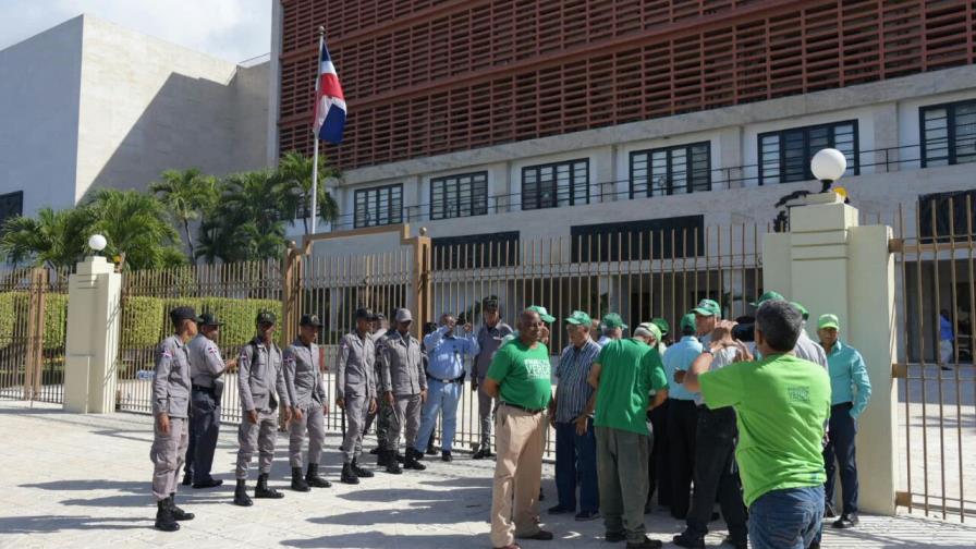 Marcha Verde lleva al Congreso Nacional resolución para juicio político a Danilo Medina