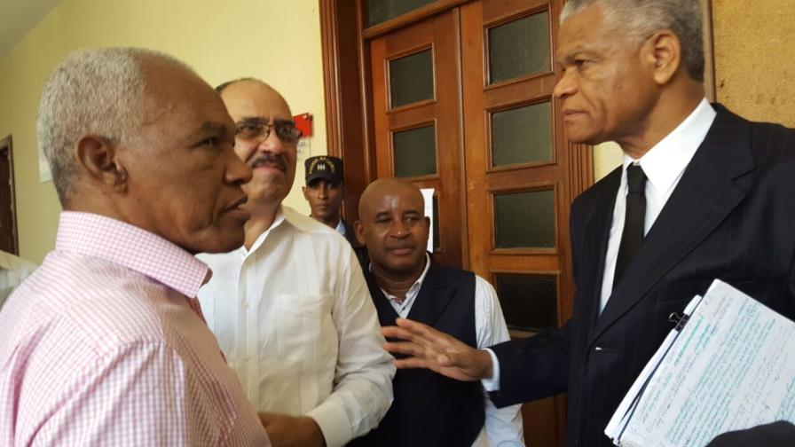 Sentencia de juez establece Faña no pudo demostrar imputaciones contra Peralta 