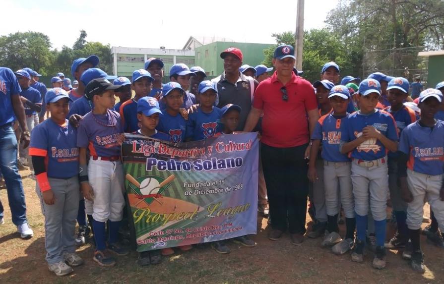 Inauguran torneos béisbol categorías menores del Distrito Nacional