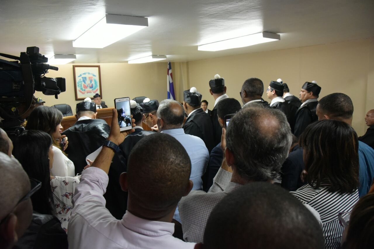 La audiencia en el Tribunal Superior Administrativo del recurso interpuesto por un grupo de profesores contra la ordenanza  24-2017. 