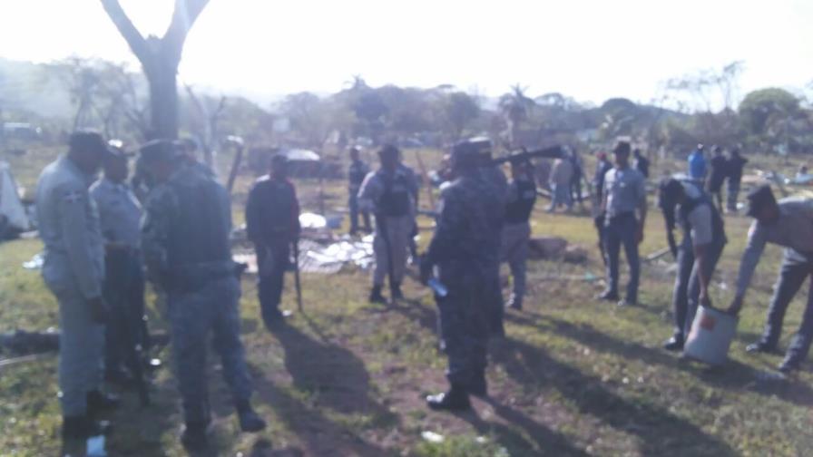 Desalojan ocupantes de terrenos de Hato Mayor, propiedad de periodista Desalojan ocupantes de terrenos de Hato Mayor, propiedad de periodista