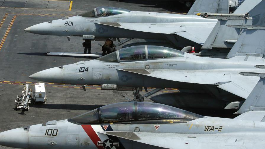 Cae avión caza de la Armada de EEUU frente a Florida; hay dos muertos Cae avión caza de la Armada de EEUU frente a Florida; hay dos muertos