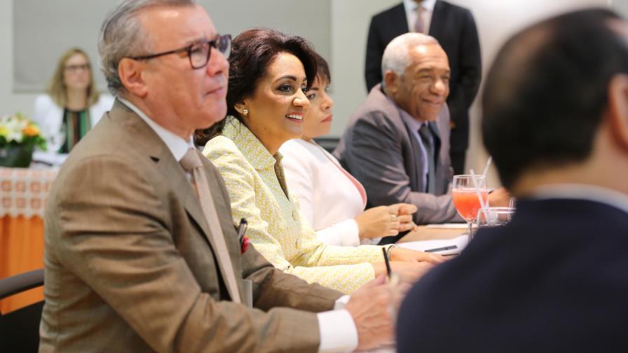 Primera Dama inicia coordinación para escoger 1,017 voluntarios acompañarán atletas Olimpiadas Especiales