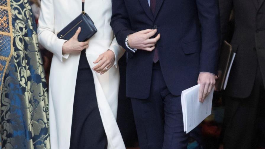 La reina Isabel II da su consentimiento formal a la boda del príncipe Enrique y Meghan