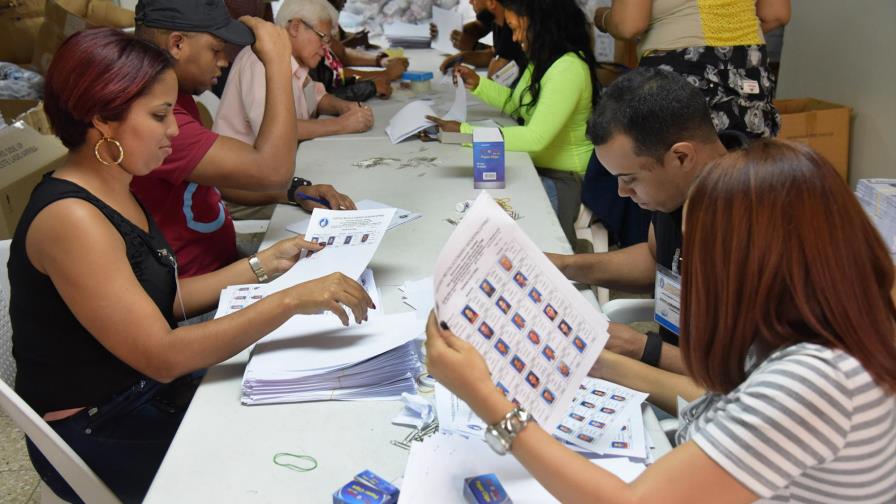 PRM enfrenta su prueba de fuego con su convención de mañana