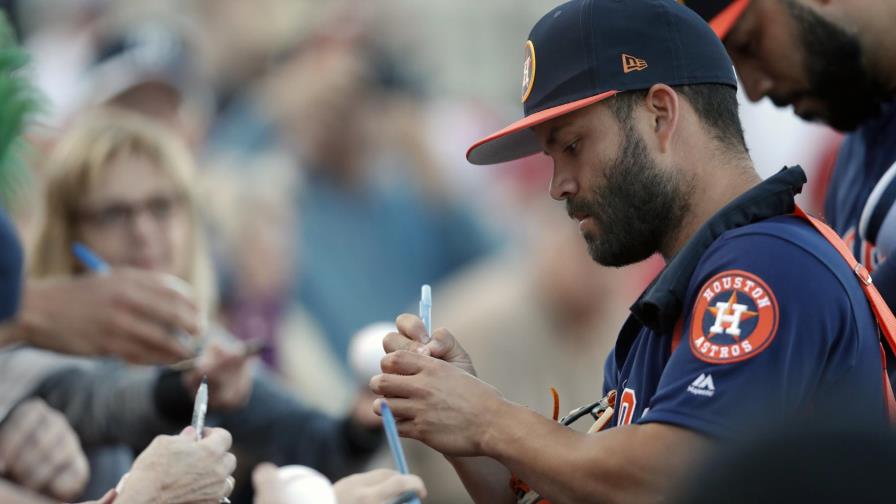 José Altuve y los Astros pactan aumento de US$151 millones entre 2020-24 José Altuve y los Astros pactan aumento de US$151 millones entre 2020-24