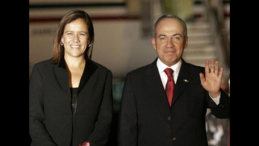 El INE de México aprueba la candidatura presidencial de la ex primera dama