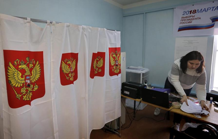 Rusia comienza a votar con unas presidenciales en el que Putin es amplio favorito