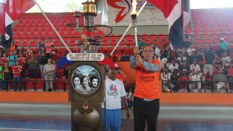 San Francisco y Arenoso delante en  juegos deportivos provincia Duarte