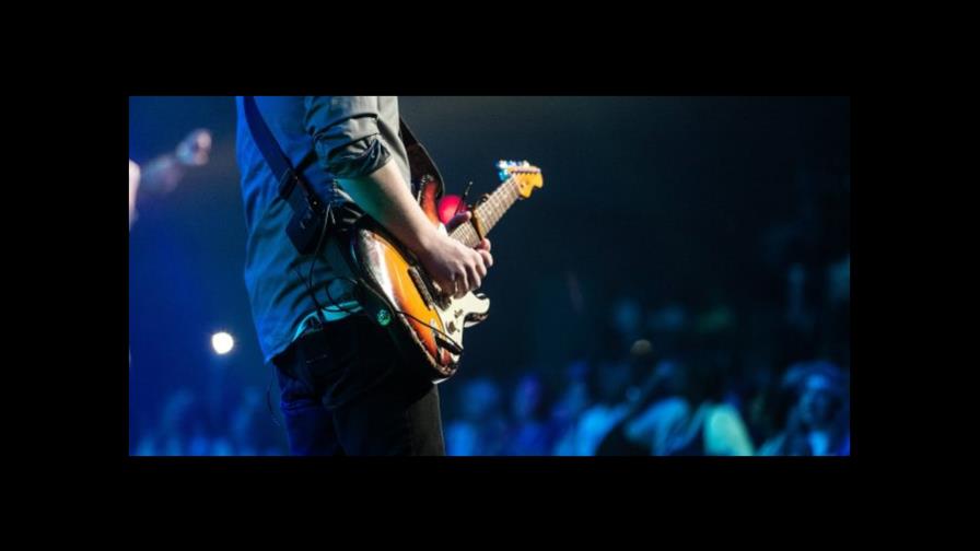 Opening, anglicismo innecesario Opening, anglicismo innecesario