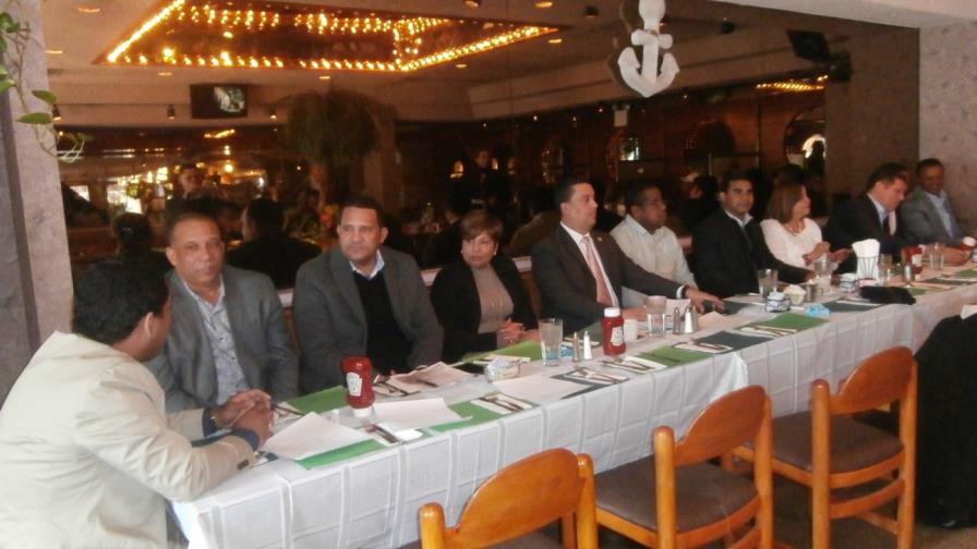 Anuncian acuerdo sobre envíos de alimentos y electrodomésticos de dominicanos en EE.UU.