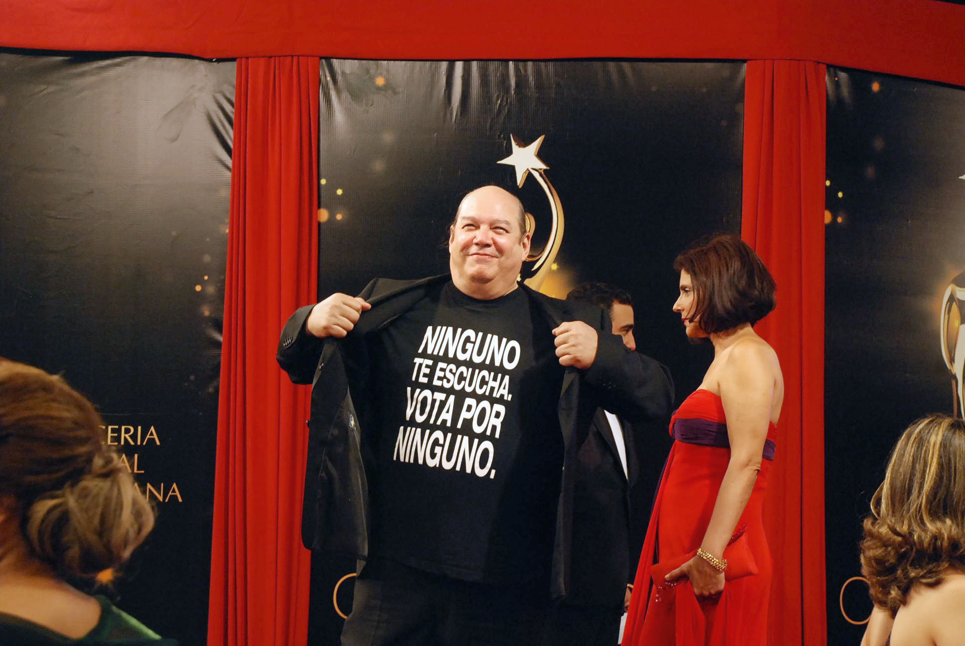 Víctor Víctor dice que es mejor votar por ninguno.