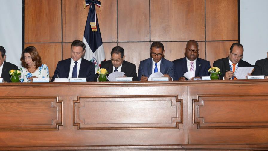 Más de 300 mil dominicanos no tienen documentos de identidad