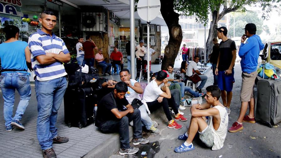 Centroamérica intenta controlar migración venezolana con imposición de visas