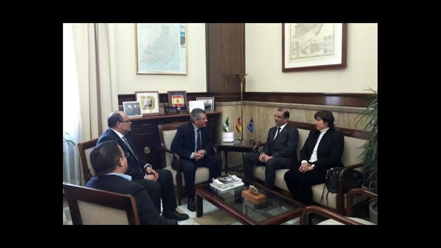 Embajador dominicano visita provincia donde residía el asesinado niño Gabriel en España 