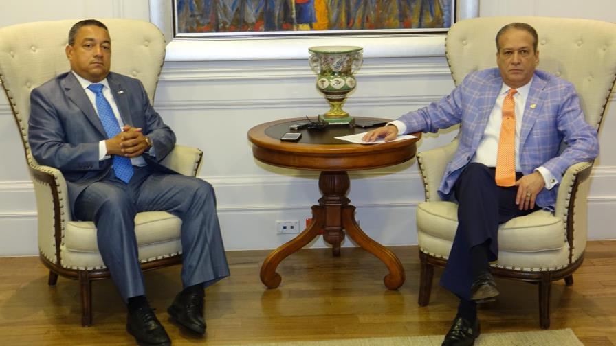 Presidente del Senado recibe proyecto de modificación Ley Orgánica de Aviación Civil