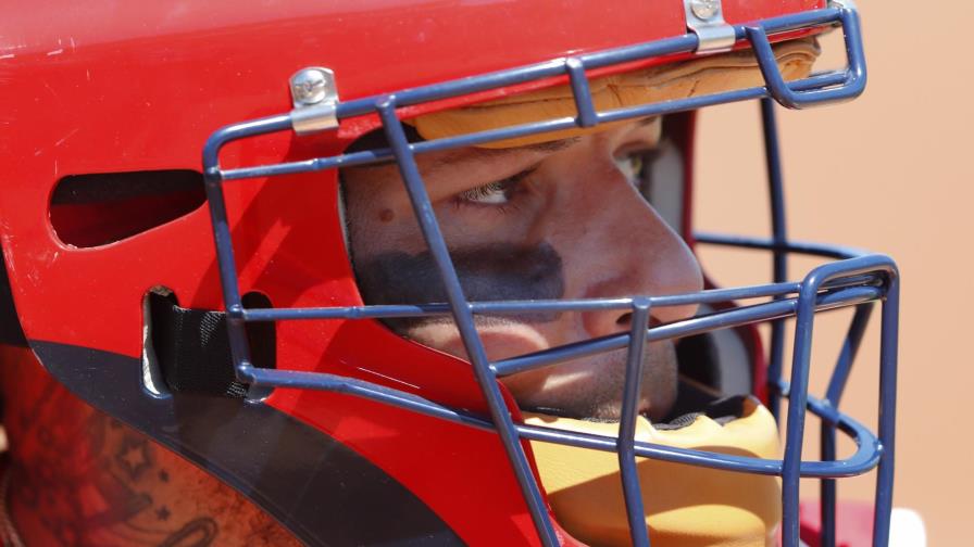 Con 35 años, hay Yadier Molina para rato en San Luis
