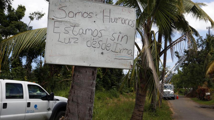 Con luz y sin luz, la cara y cruz en Puerto Rico 6 meses después del huracán María