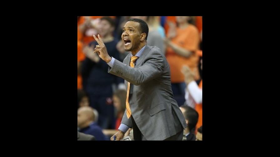 Dominicano Ron Sánchez es el nuevo dirigente de la Universidad de Charlotte en la NCAA